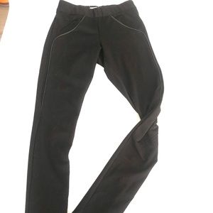 Woman’s Black tights